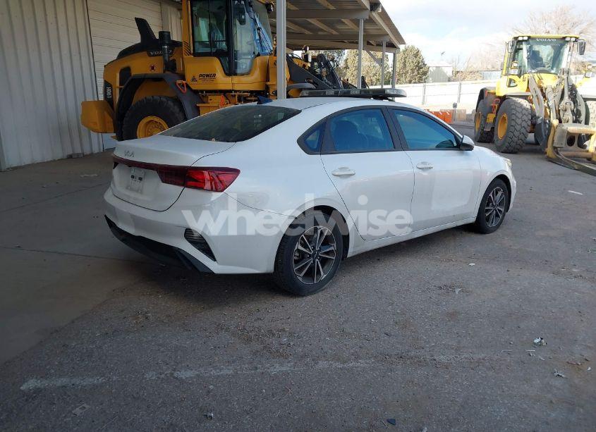 Photo 4 of 2023 Kia Forte LXS (VIN 3KPF24AD0PE525719)