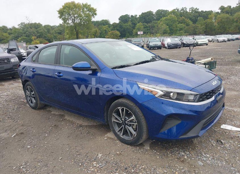 2023 Kia Forte LXS (VIN 3KPF24AD0PE549521) main photo