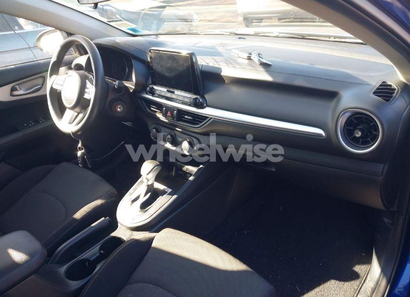 Photo 5 of 2023 Kia Forte LXS (VIN 3KPF24AD0PE585418)