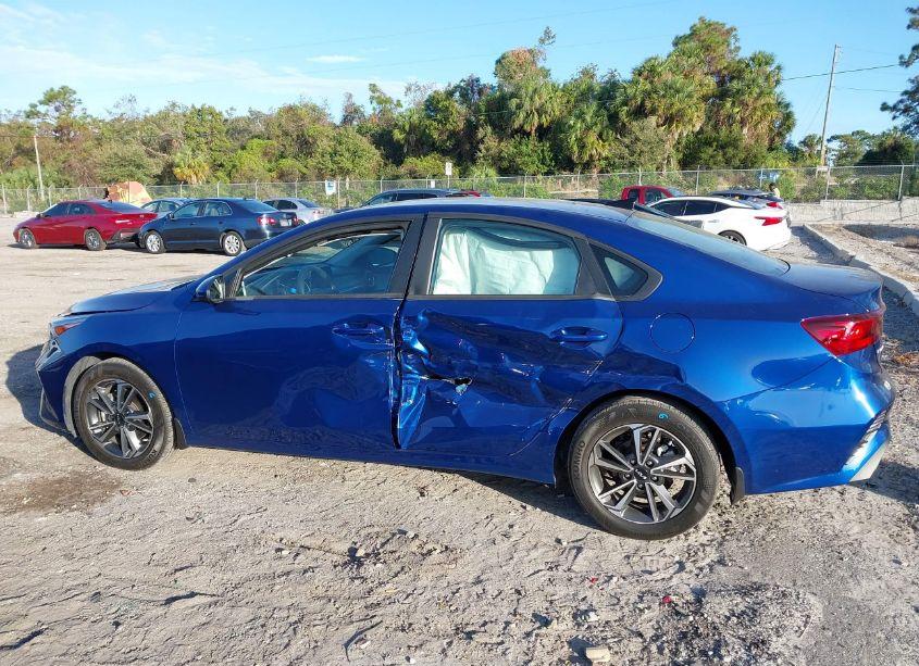 Photo 14 of 2023 Kia Forte LXS (VIN 3KPF24AD0PE619258)