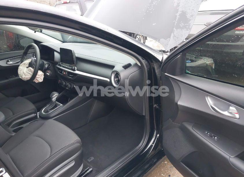 Photo 5 of 2023 Kia Forte LXS (VIN 3KPF24AD0PE622600)