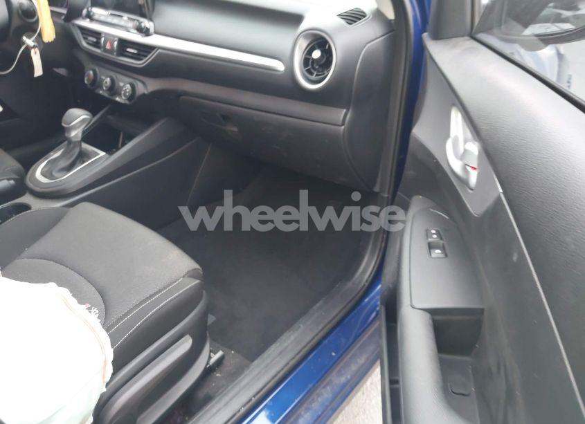 Photo 5 of 2023 Kia Forte LXS (VIN 3KPF24AD0PE628767)