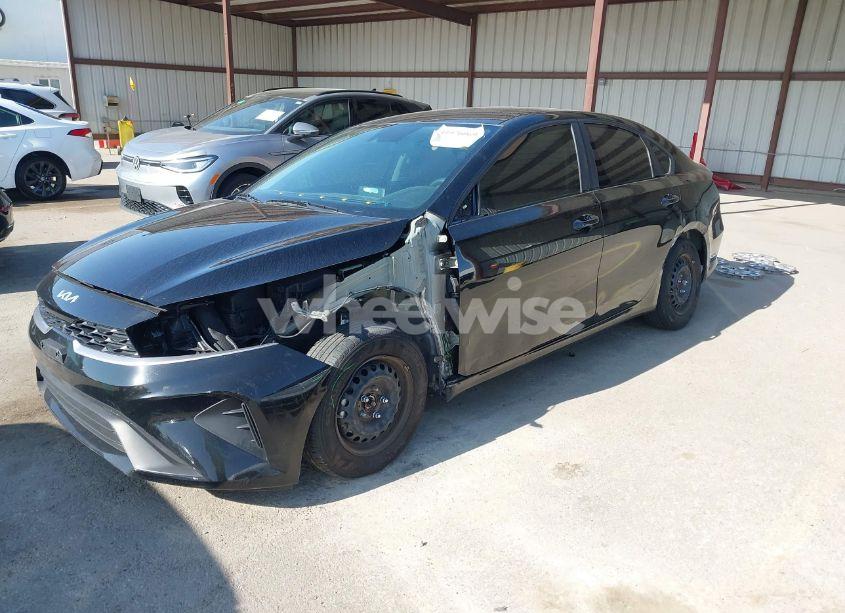 Photo 2 of 2023 Kia Forte LX (VIN 3KPF24AD0PE635654)