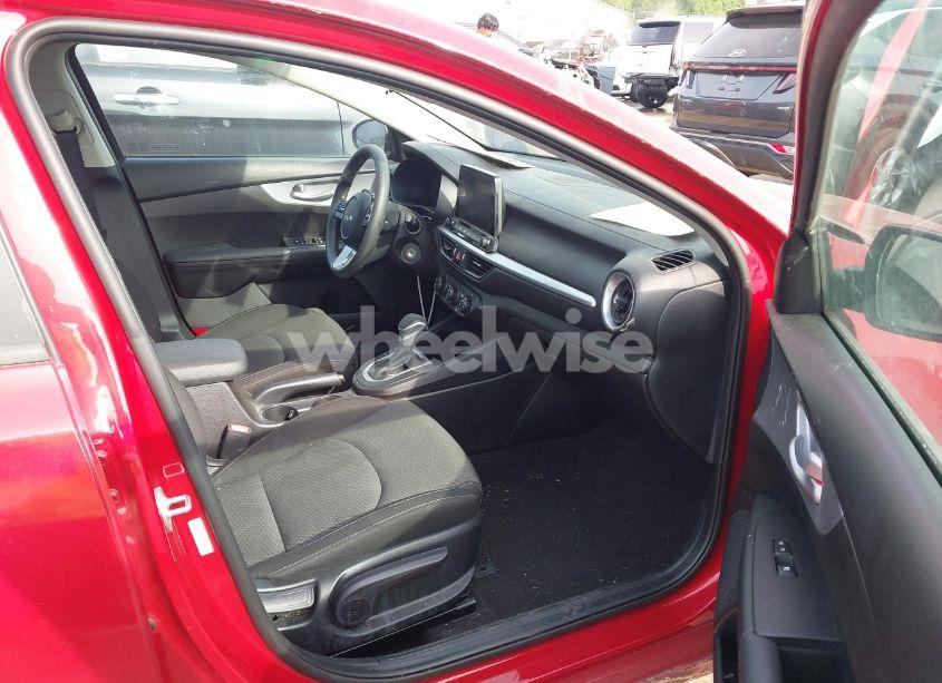 Photo 5 of 2023 Kia Forte LXS (VIN 3KPF24AD0PE640546)