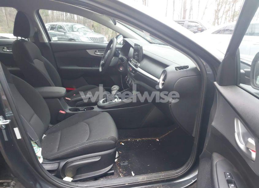 Photo 5 of 2023 Kia Forte LXS (VIN 3KPF24AD0PE642314)