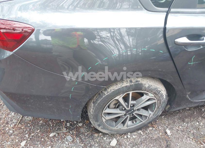 Photo 6 of 2023 Kia Forte LXS (VIN 3KPF24AD0PE642314)