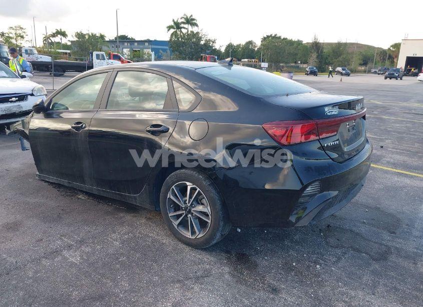 Photo 3 of 2023 Kia Forte LXS (VIN 3KPF24AD0PE663485)