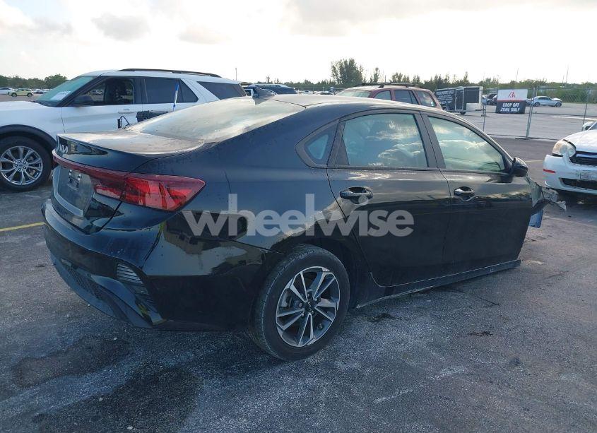 Photo 4 of 2023 Kia Forte LXS (VIN 3KPF24AD0PE663485)