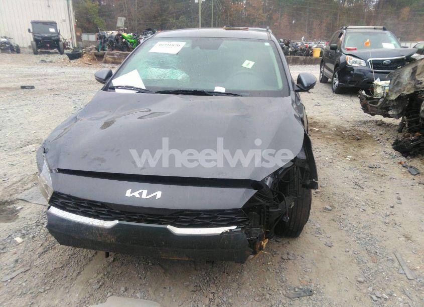 Photo 12 of 2023 Kia Forte LXS (VIN 3KPF24AD0PE682229)