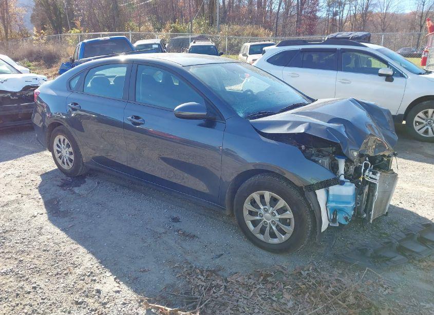 2024 Kia Forte LX (VIN 3KPF24AD0RE694478) main photo