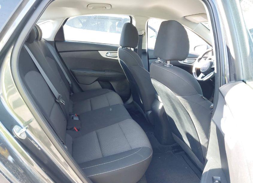 Photo 8 of 2024 Kia Forte LX (VIN 3KPF24AD0RE694478)