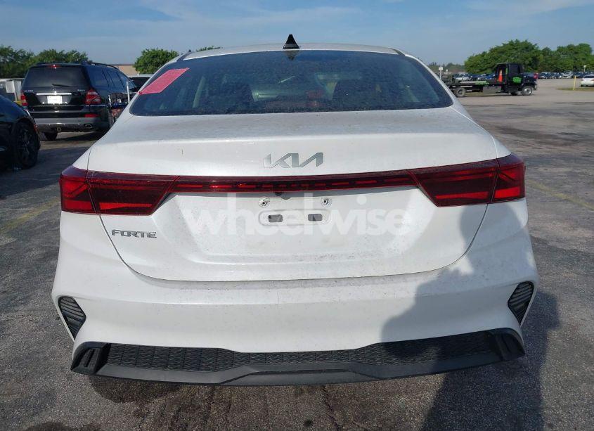 Photo 16 of 2024 Kia Forte LXS (VIN 3KPF24AD0RE695985)