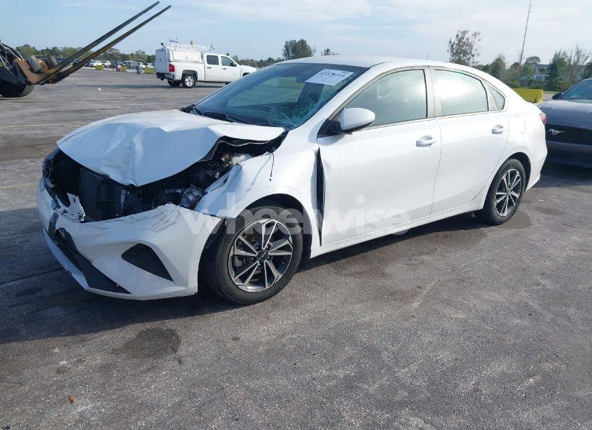 Photo 2 of 2024 Kia Forte LXS (VIN 3KPF24AD0RE695985)