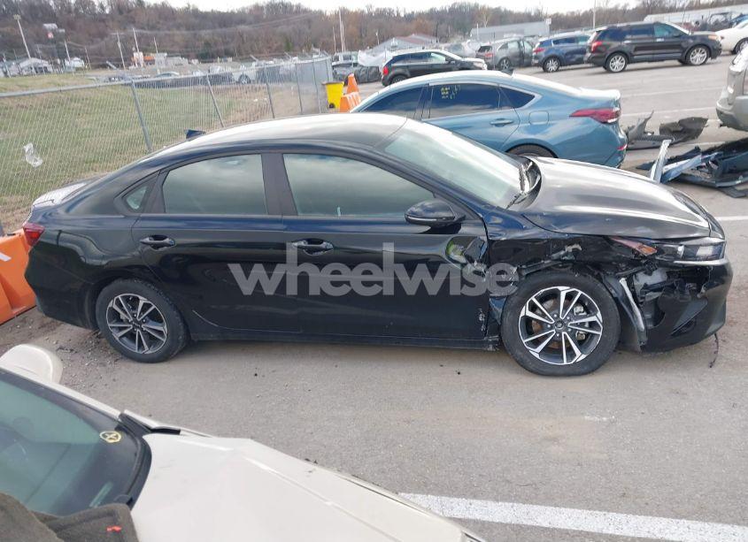 Photo 13 of 2024 Kia Forte LXS (VIN 3KPF24AD0RE714776)