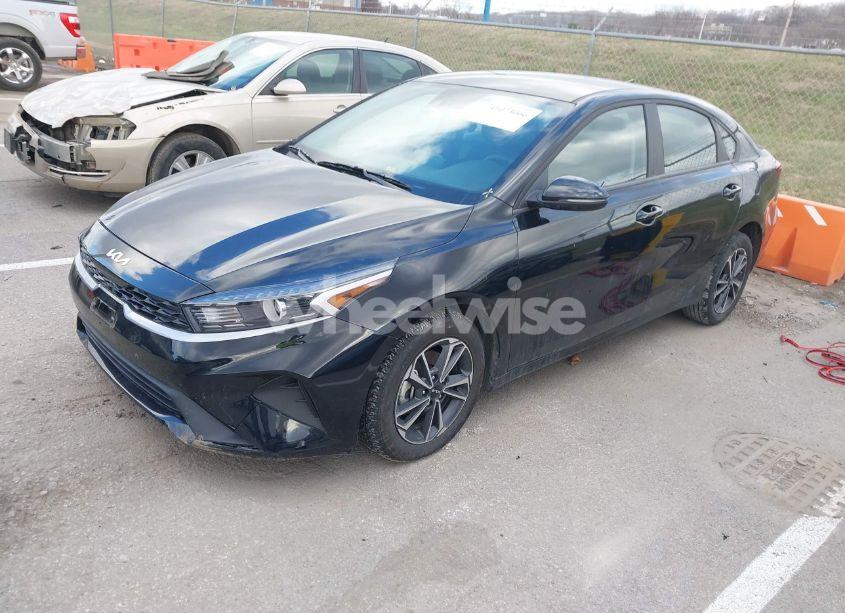 Photo 2 of 2024 Kia Forte LXS (VIN 3KPF24AD0RE714776)