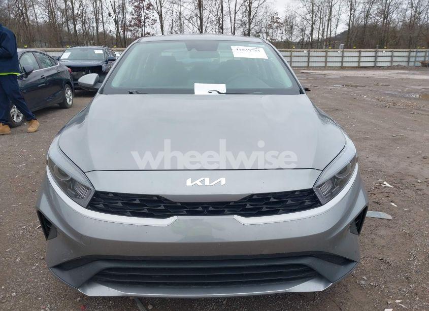 Photo 12 of 2024 Kia Forte LXS (VIN 3KPF24AD0RE726569)