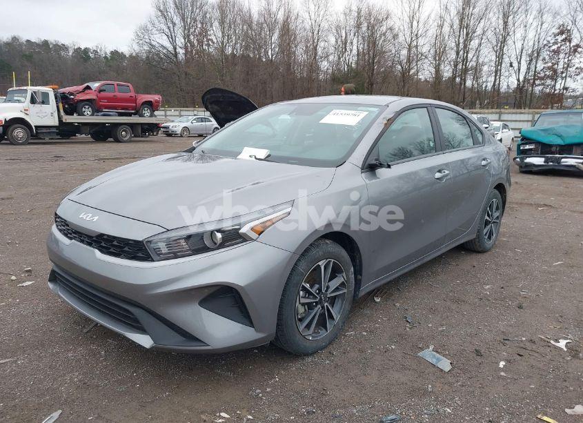 Photo 2 of 2024 Kia Forte LXS (VIN 3KPF24AD0RE726569)