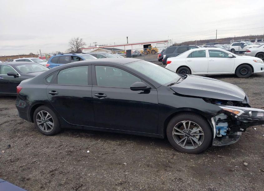 Photo 14 of 2024 Kia Forte LXS (VIN 3KPF24AD0RE758275)