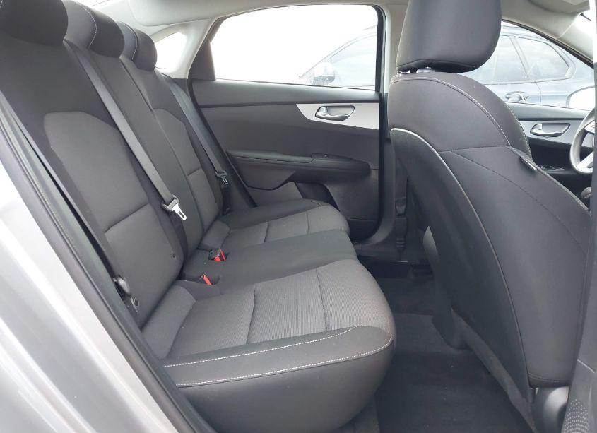 Photo 8 of 2024 Kia Forte LXS (VIN 3KPF24AD0RE765405)