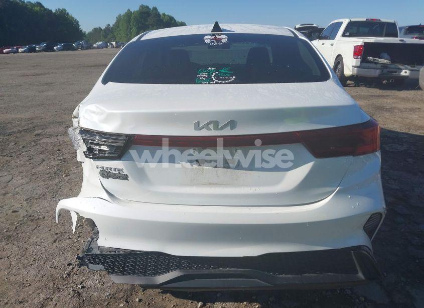 Photo 16 of 2024 Kia Forte LXS (VIN 3KPF24AD0RE778218)