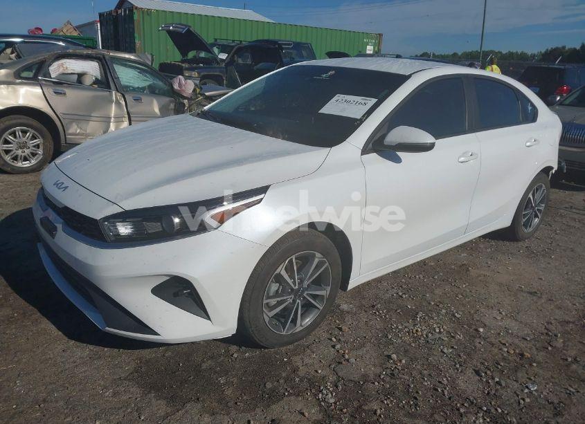 Photo 2 of 2024 Kia Forte LXS (VIN 3KPF24AD0RE778218)