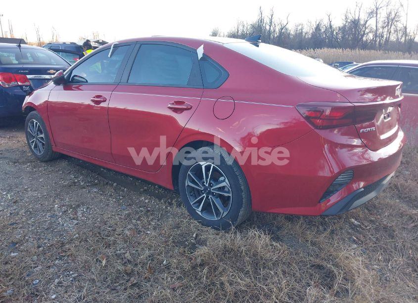 Photo 3 of 2024 Kia Forte LXS (VIN 3KPF24AD0RE785038)