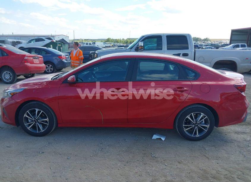 Photo 14 of 2024 Kia Forte LXS (VIN 3KPF24AD0RE787128)