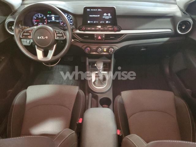 Photo 4 of 2024 KIA FORTE LX (VIN 3KPF24AD0RE801299)