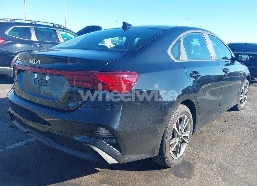 Photo 4 of 2024 Kia Forte LXS (VIN 3KPF24AD0RE818703)