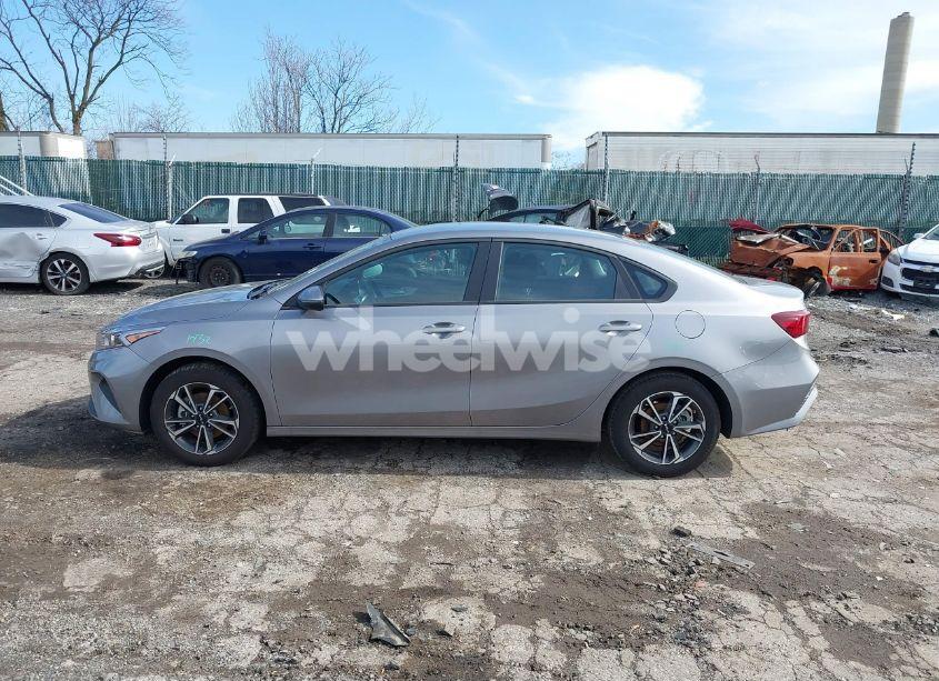 Photo 14 of 2024 Kia Forte LXS (VIN 3KPF24AD0RE836196)