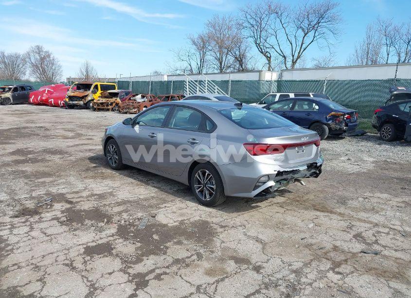 Photo 3 of 2024 Kia Forte LXS (VIN 3KPF24AD0RE836196)