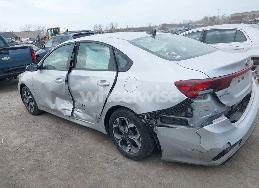 Photo 14 of 2019 Kia Forte LXS (VIN 3KPF24AD1KE006039)