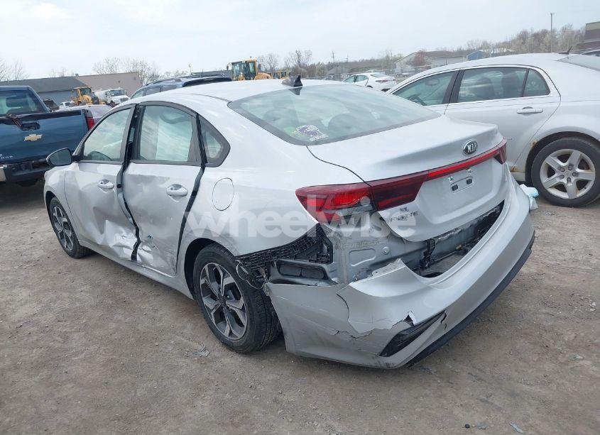 Photo 3 of 2019 Kia Forte LXS (VIN 3KPF24AD1KE006039)