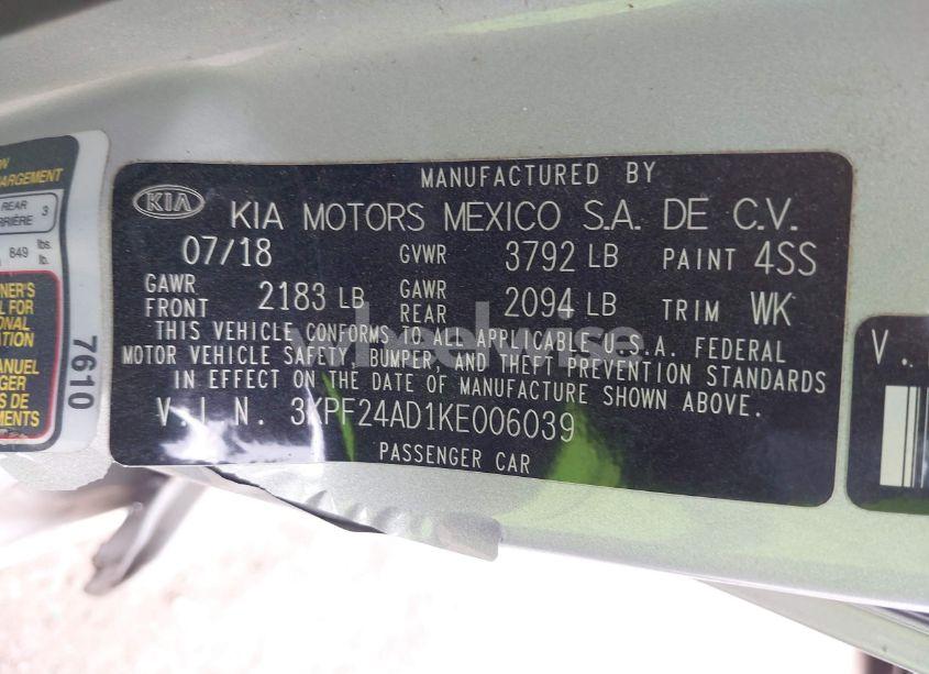 Photo 9 of 2019 Kia Forte LXS (VIN 3KPF24AD1KE006039)