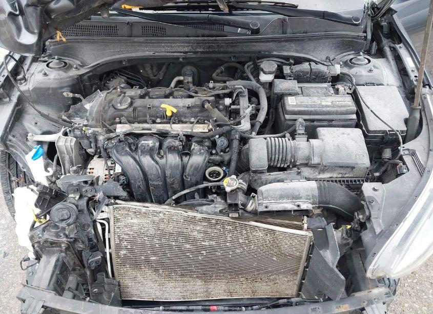 Photo 10 of 2019 Kia Forte LXS (VIN 3KPF24AD1KE007790)