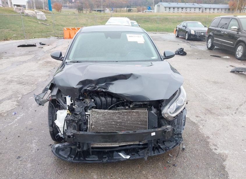 Photo 13 of 2019 Kia Forte LXS (VIN 3KPF24AD1KE007790)