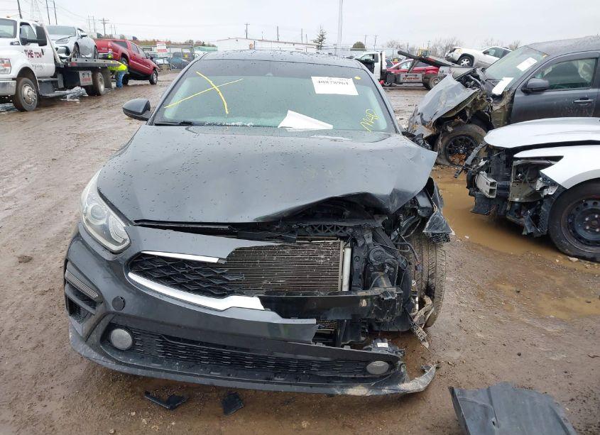 Photo 12 of 2019 Kia Forte FE (VIN 3KPF24AD1KE009944)