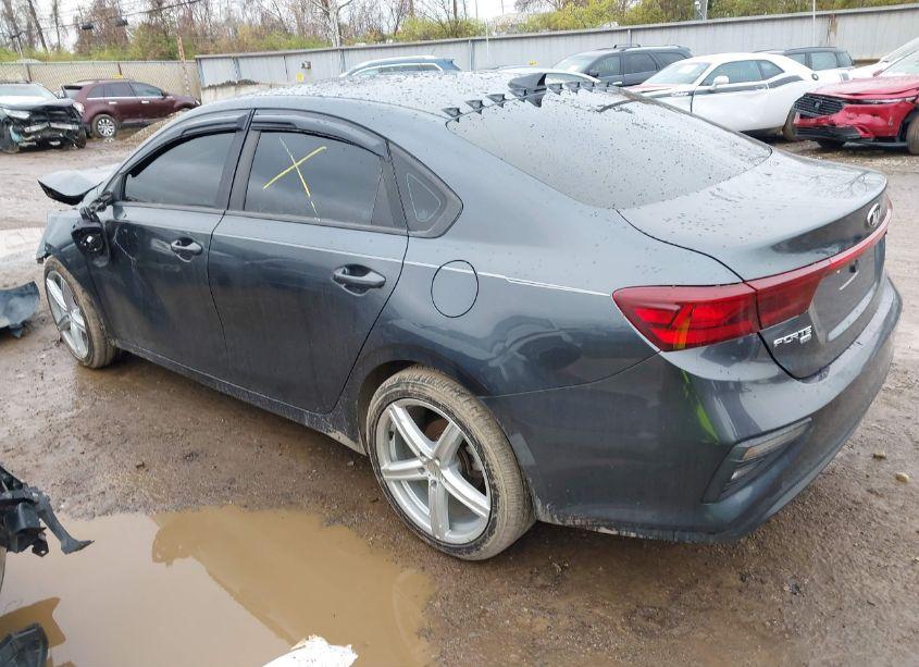 Photo 3 of 2019 Kia Forte FE (VIN 3KPF24AD1KE009944)