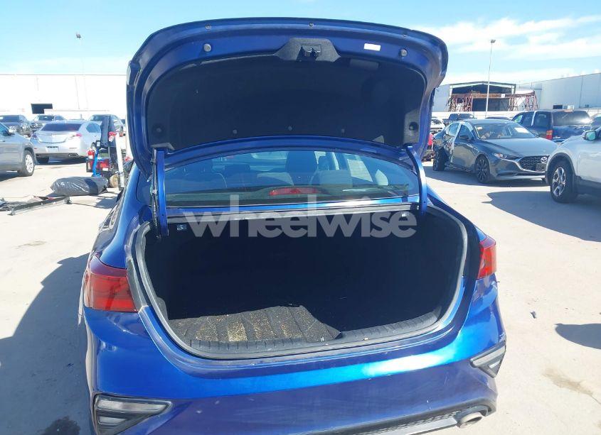Photo 18 of 2019 Kia Forte LXS (VIN 3KPF24AD1KE010320)