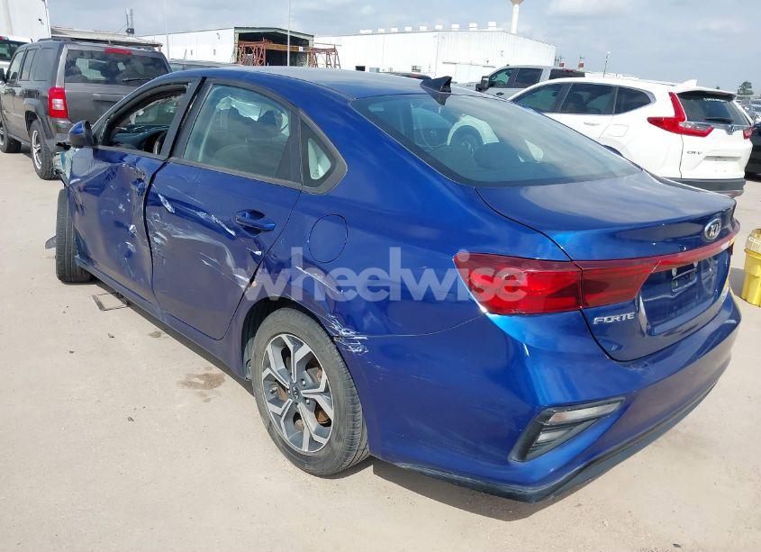 Photo 3 of 2019 Kia Forte LXS (VIN 3KPF24AD1KE010320)