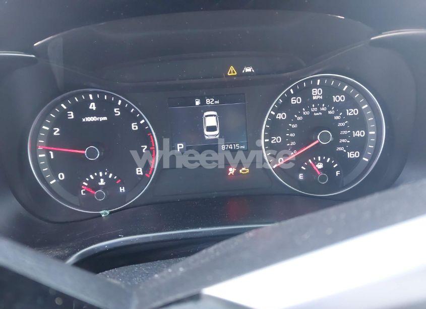 Photo 7 of 2019 Kia Forte LXS (VIN 3KPF24AD1KE010320)