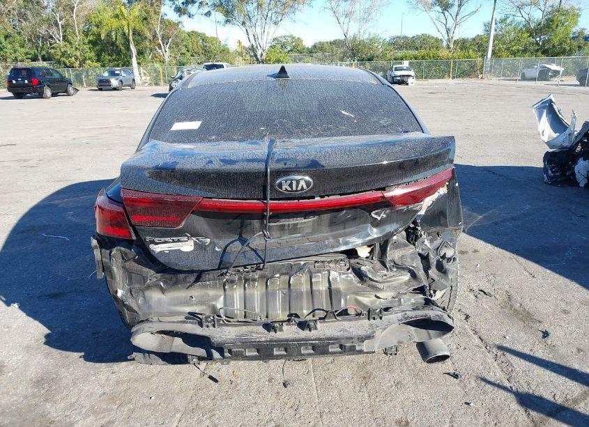 Photo 16 of 2019 Kia Forte LXS (VIN 3KPF24AD1KE012102)