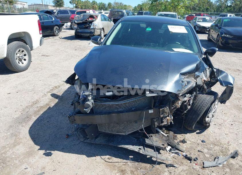 Photo 13 of 2019 Kia Forte FE (VIN 3KPF24AD1KE016926)