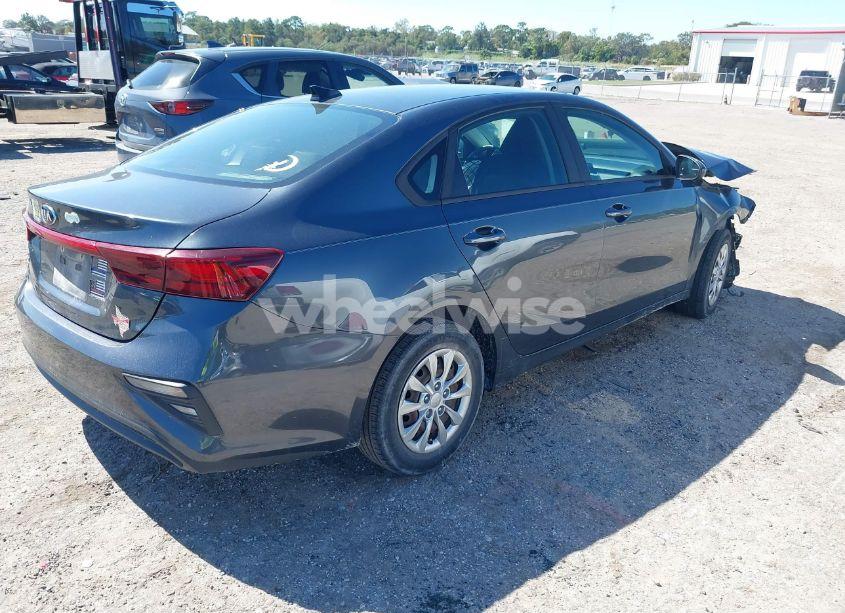 Photo 4 of 2019 Kia Forte FE (VIN 3KPF24AD1KE016926)
