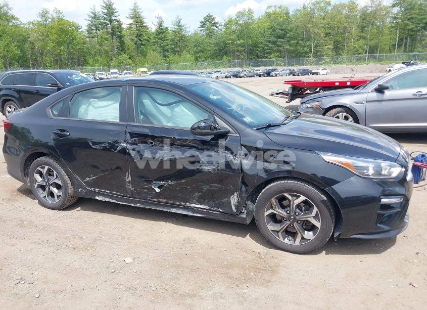 Photo 6 of 2019 Kia Forte LXS (VIN 3KPF24AD1KE022483)
