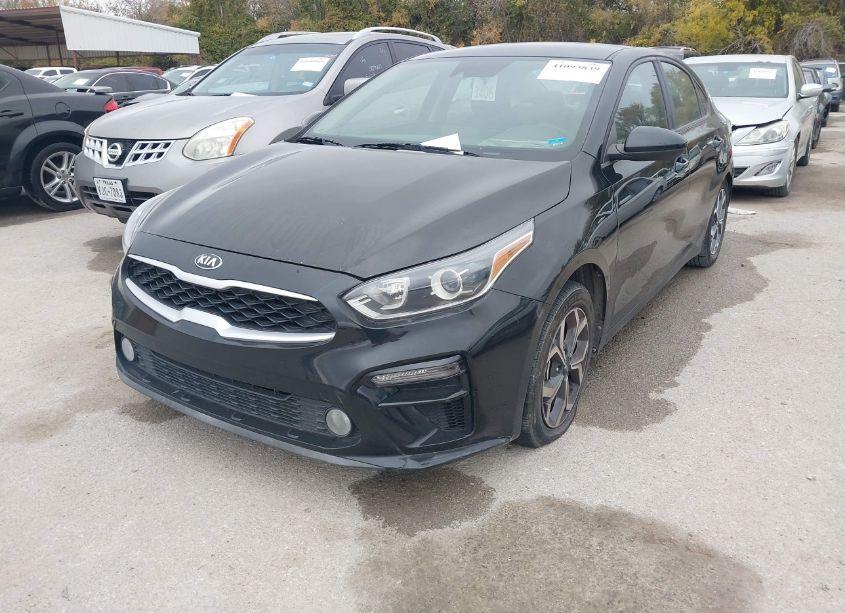 Photo 2 of 2019 Kia Forte LXS (VIN 3KPF24AD1KE061820)