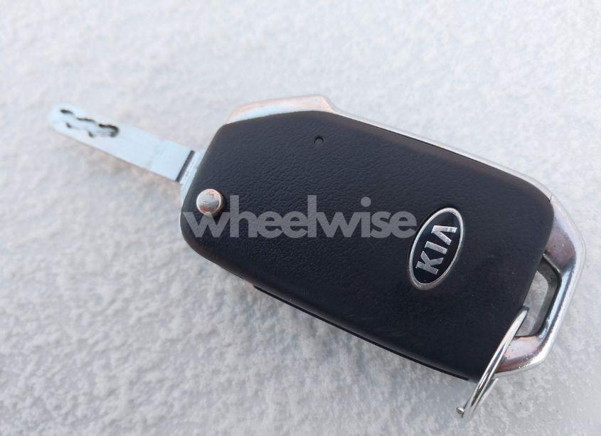 Photo 11 of 2019 Kia Forte FE (VIN 3KPF24AD1KE064278)