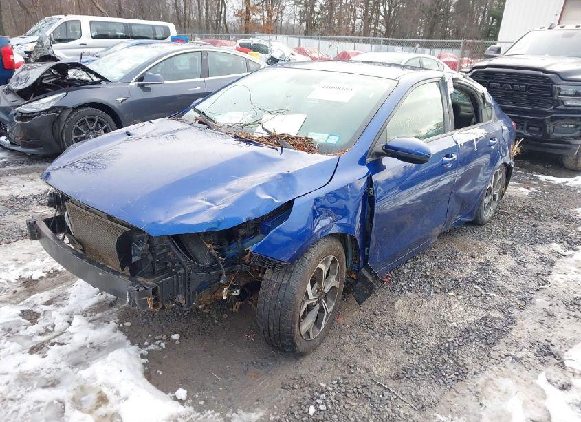 Photo 2 of 2019 Kia Forte LXS (VIN 3KPF24AD1KE083428)