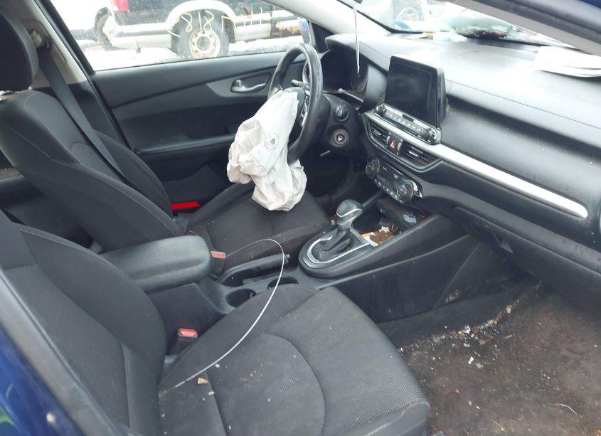 Photo 5 of 2019 Kia Forte LXS (VIN 3KPF24AD1KE083428)