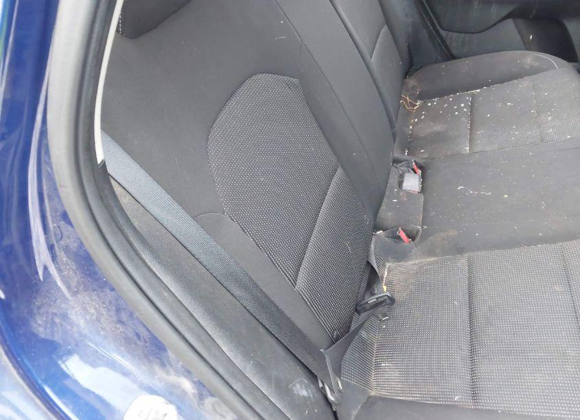 Photo 8 of 2019 Kia Forte LXS (VIN 3KPF24AD1KE083428)